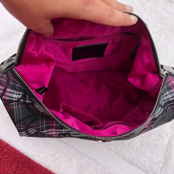 Coach plaid shoulder bag. Excellent condition. - Picture 6 of 8